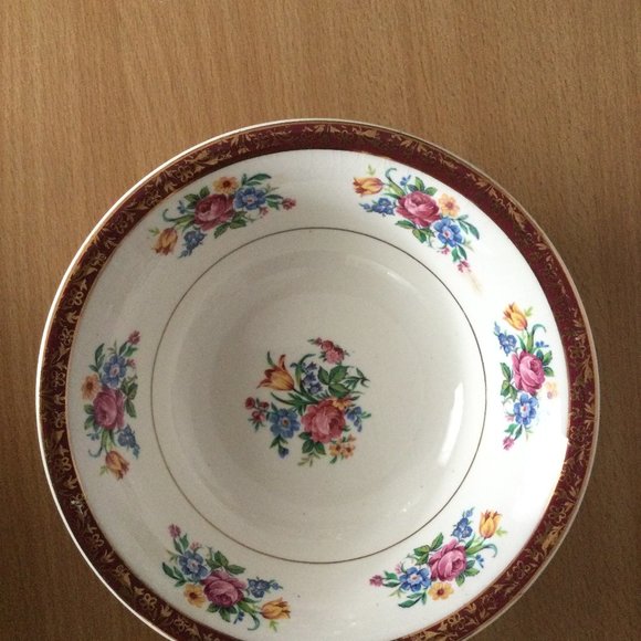 3 Vintage "Tudor Rose" Swinnertons Staffordshire England bowls & Cup sell as is - Picture 2 of 10